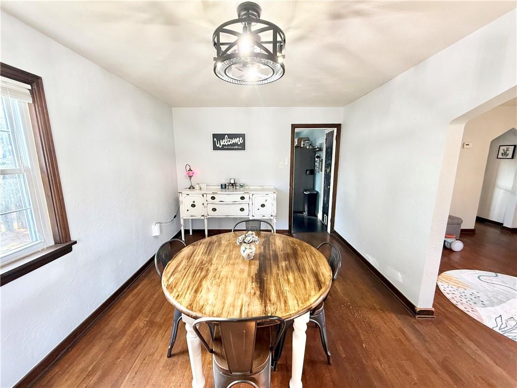 5431 Mifflin Road Pittsburgh, PA 15207 - Photo 8 of 36 Dining Room 1