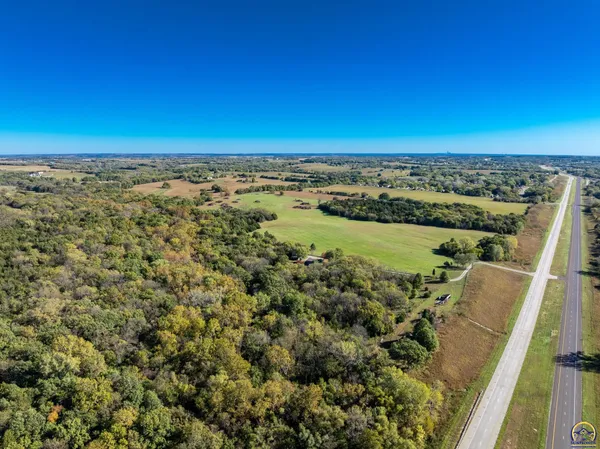 $1 | 10409 Highway 24, St. George, KS 66535