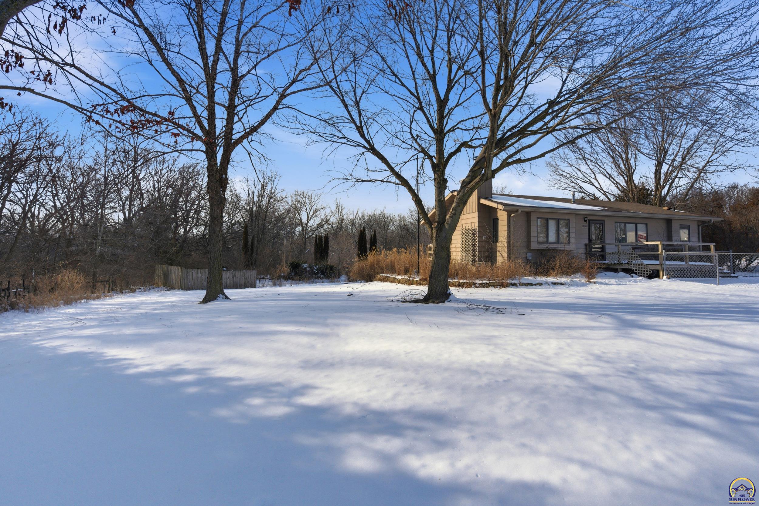 10409 Highway 24 St. George, KS 66535 - Photo 5 of 40