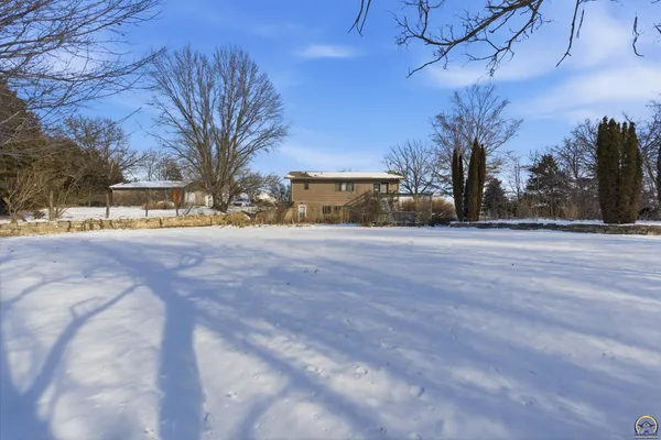 $1 | 10409 Highway 24, St. George, KS 66535