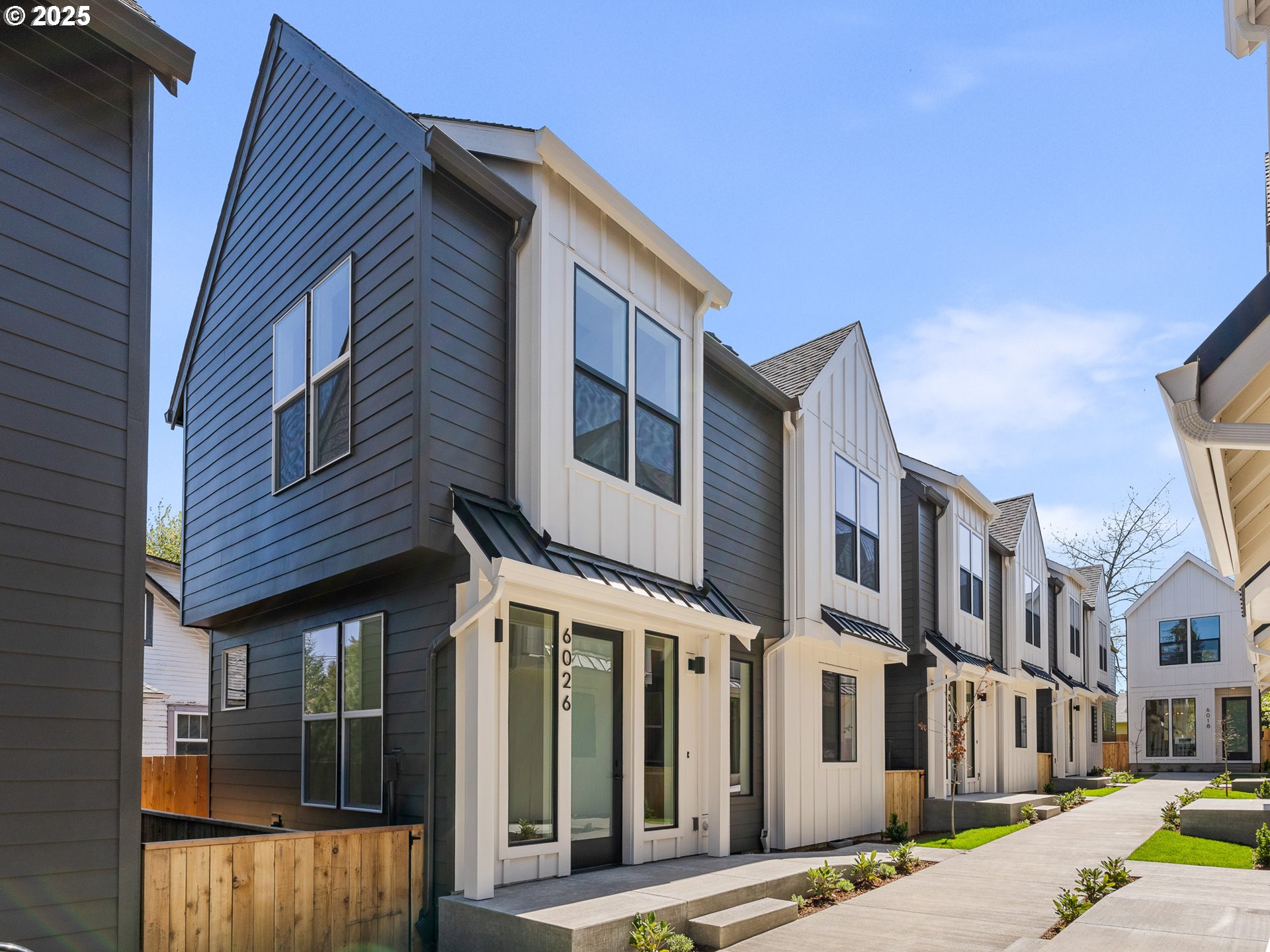 6026 Northeast Mason Street, Unit 3 Portland, OR 97218 - Photo 2 of 20