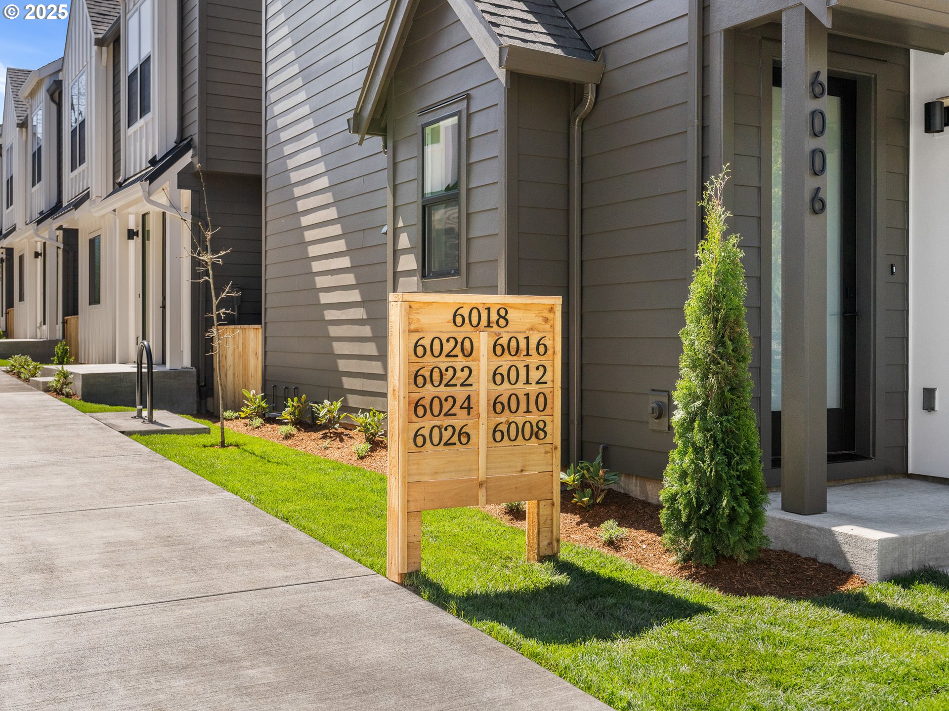6026 Northeast Mason Street, Unit 3 Portland, OR 97218 - Photo 3 of 20