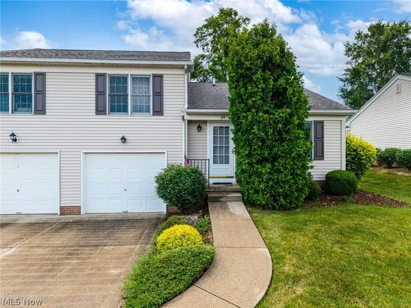 $197,000 | 650 Sturbridge Drive, Unit 21, Medina, OH 44256