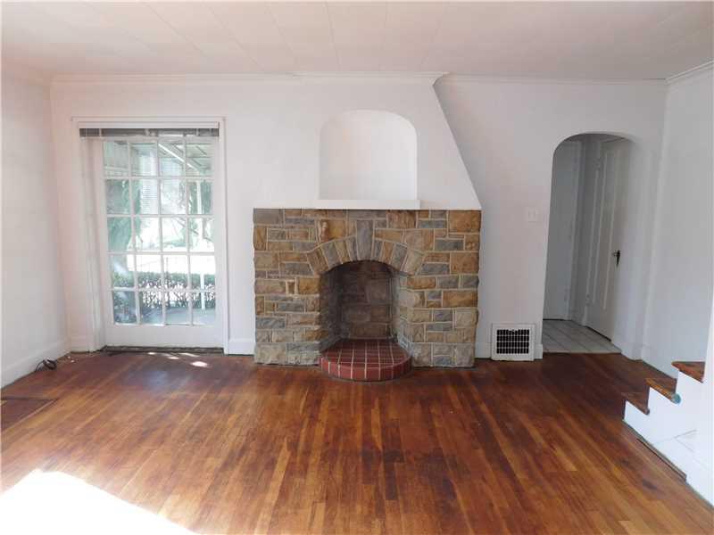 1200 Powers Run Road Pittsburgh, PA 15238 - Photo 3 of 15 Living Room.