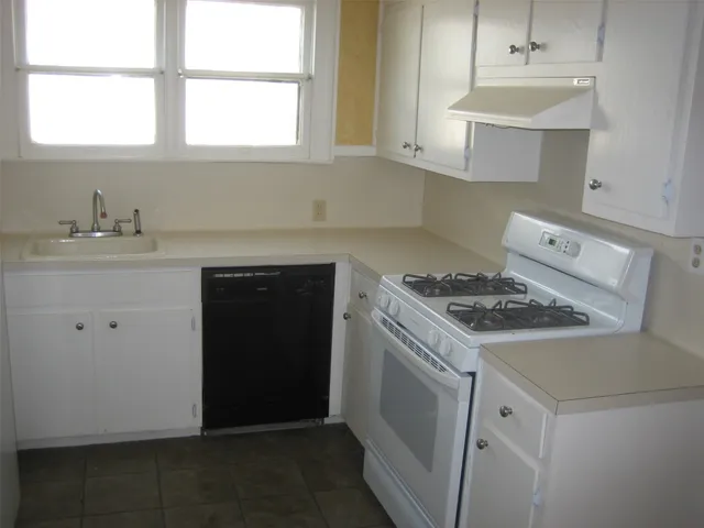 $3,400 | 4704 Evans Avenue, Unit A, Austin, TX 78751