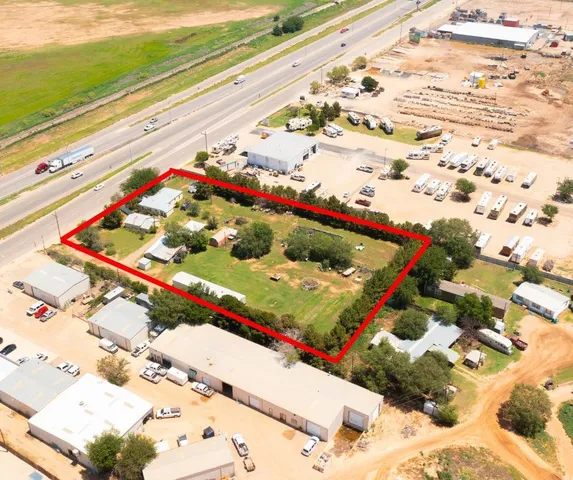 $750,000 | 7409 Marsha Sharp Freeway West, Lubbock, TX 79424