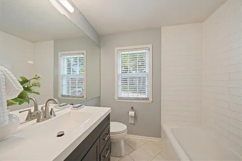 $395,000 | 2609 West 50th Terrace, Westwood, KS 66205