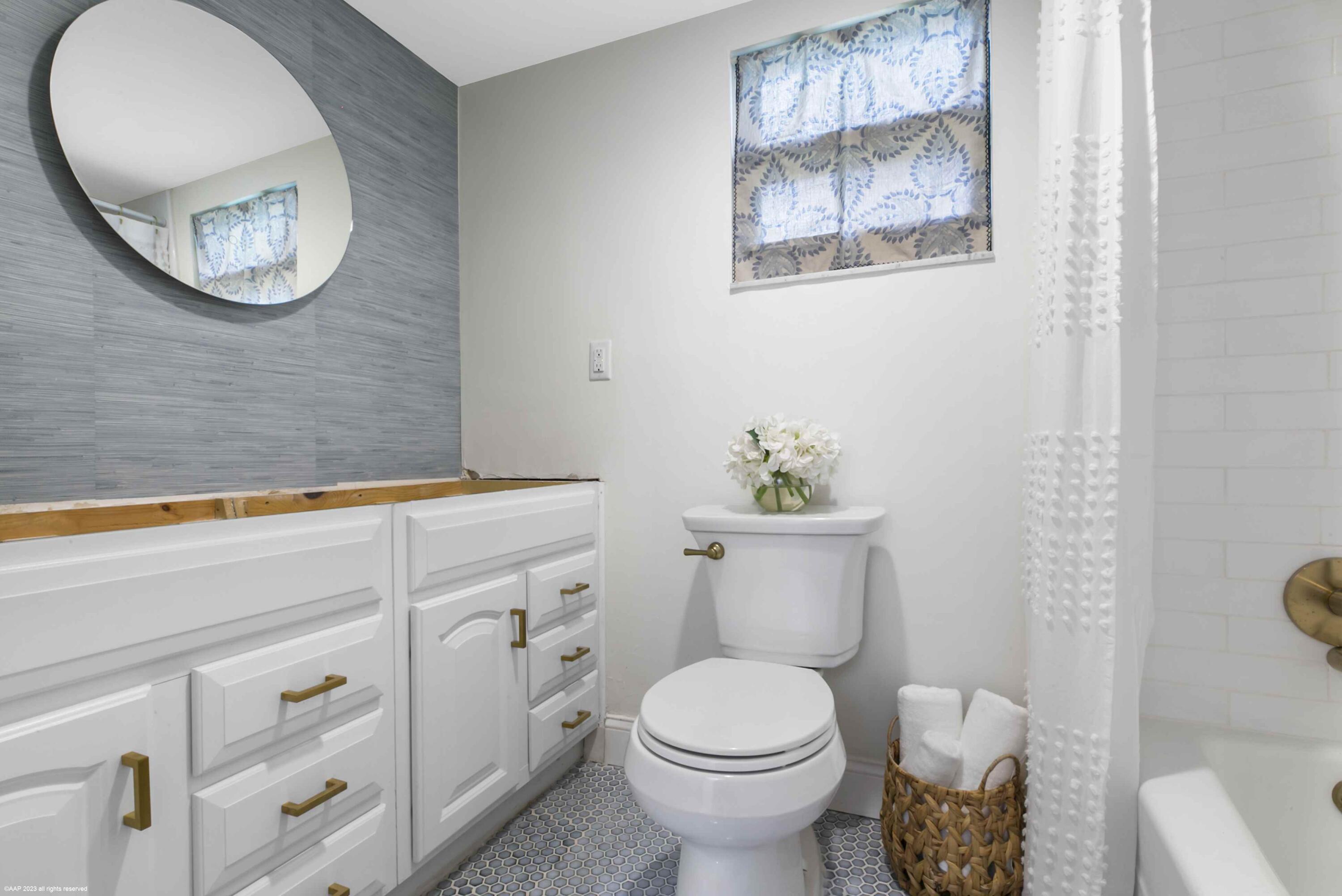 13334 Polo Club Road, Unit 347 Wellington, FL 33414 - Photo 7 of 15 a bathroom with a toilet and a sink