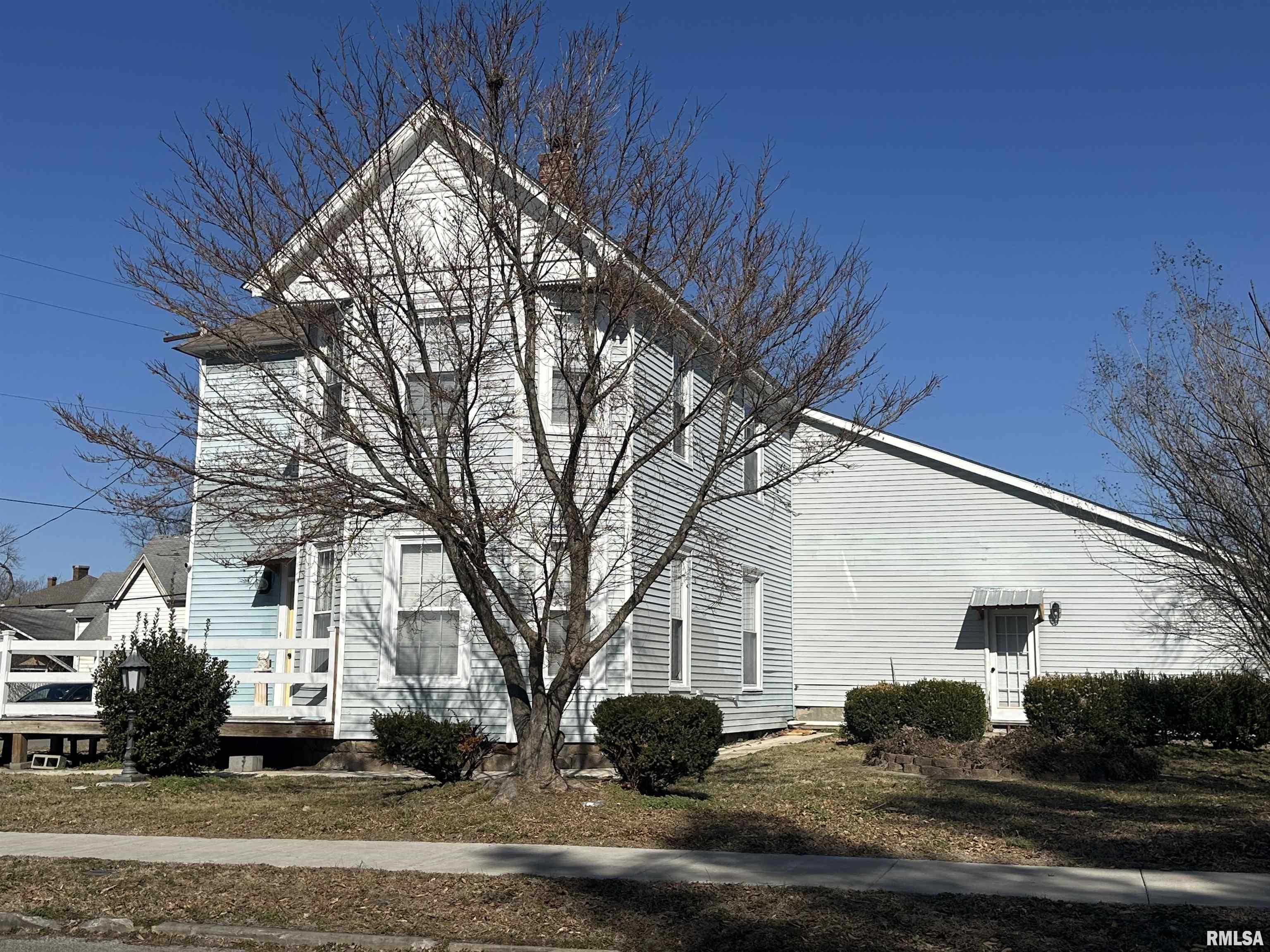 1844 Spruce Street Murphysboro, IL 62966 - Photo 2 of 3