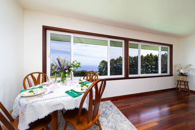 a view of an outdoor space