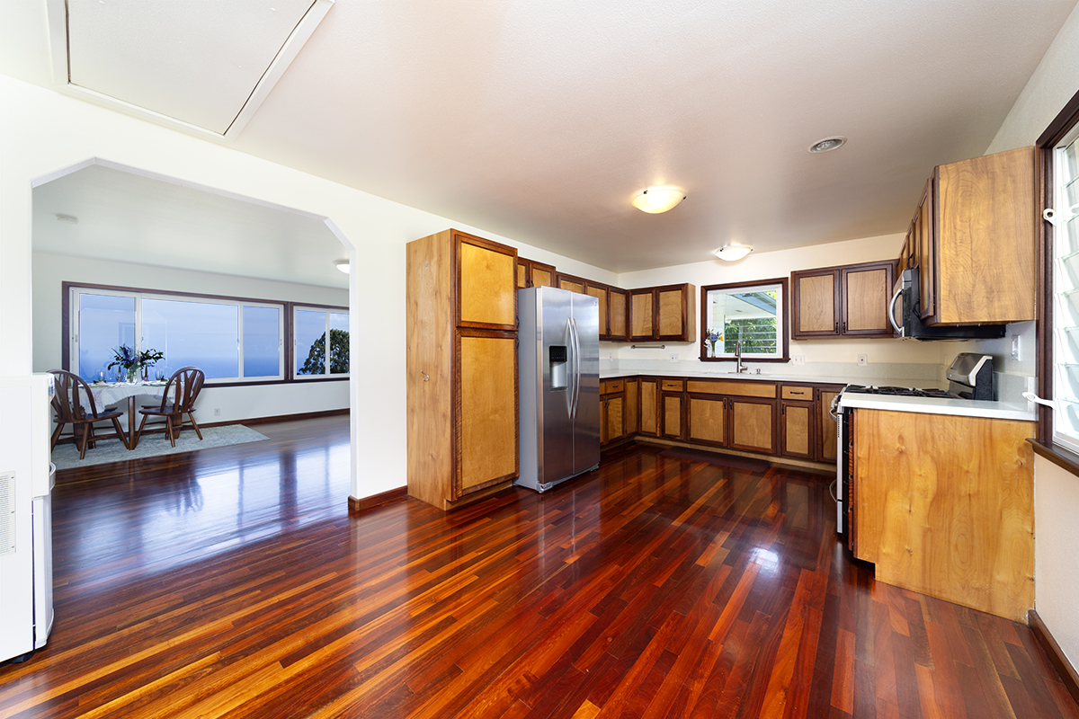 35-486 Pahale Road Papaaloa, HI 96780 - Photo 3 of 30 a living room with stainless steel appliances furniture wooden floor and a kitchen view