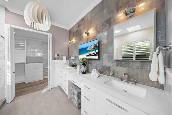 $4,999,888 | 58 Victoria, Newport Beach, CA 92660