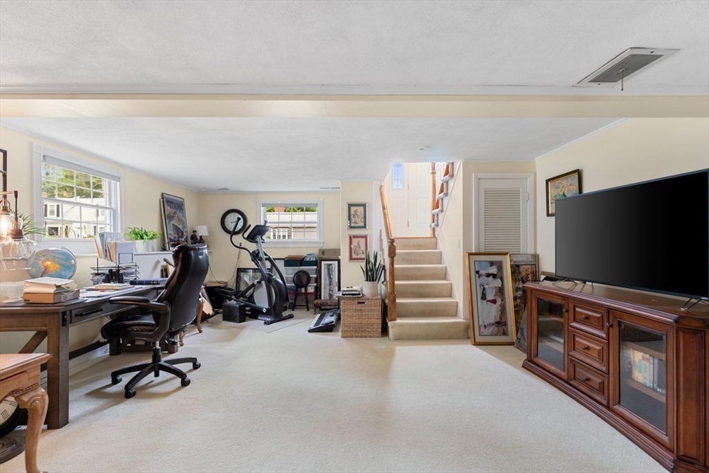 4 Rossmore Road Lynnfield, MA 01940 - Photo 22 of 29