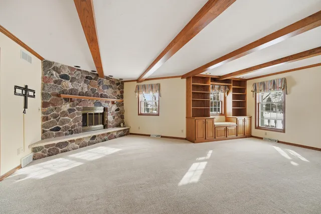 $569,900 | 909 Country Club Lane, Fond du Lac, WI 54935