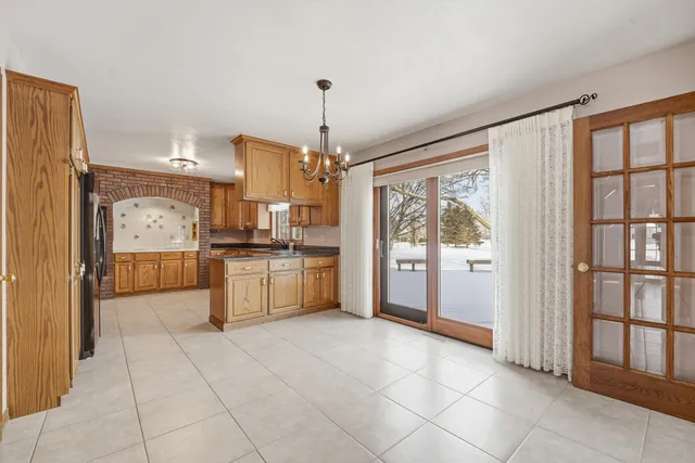 $569,900 | 909 Country Club Lane, Fond du Lac, WI 54935