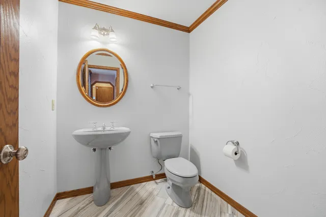 $569,900 | 909 Country Club Lane, Fond du Lac, WI 54935