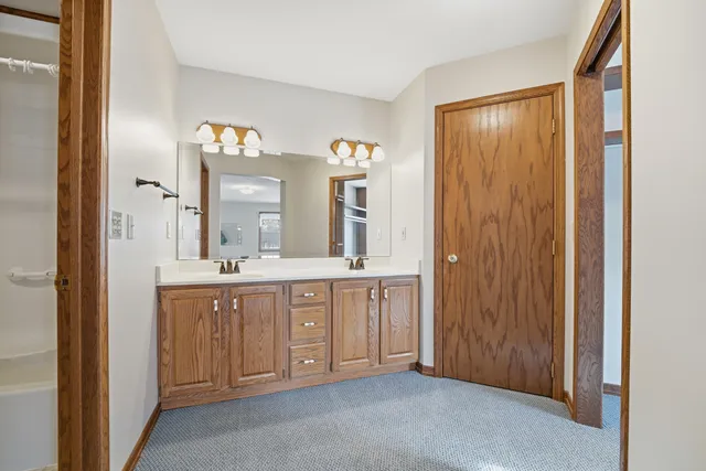 $569,900 | 909 Country Club Lane, Fond du Lac, WI 54935