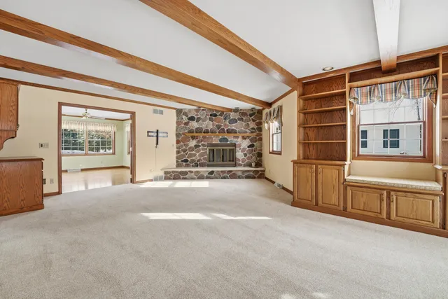 $569,900 | 909 Country Club Lane, Fond du Lac, WI 54935