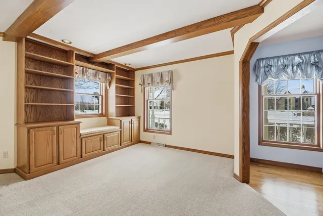 $569,900 | 909 Country Club Lane, Fond du Lac, WI 54935