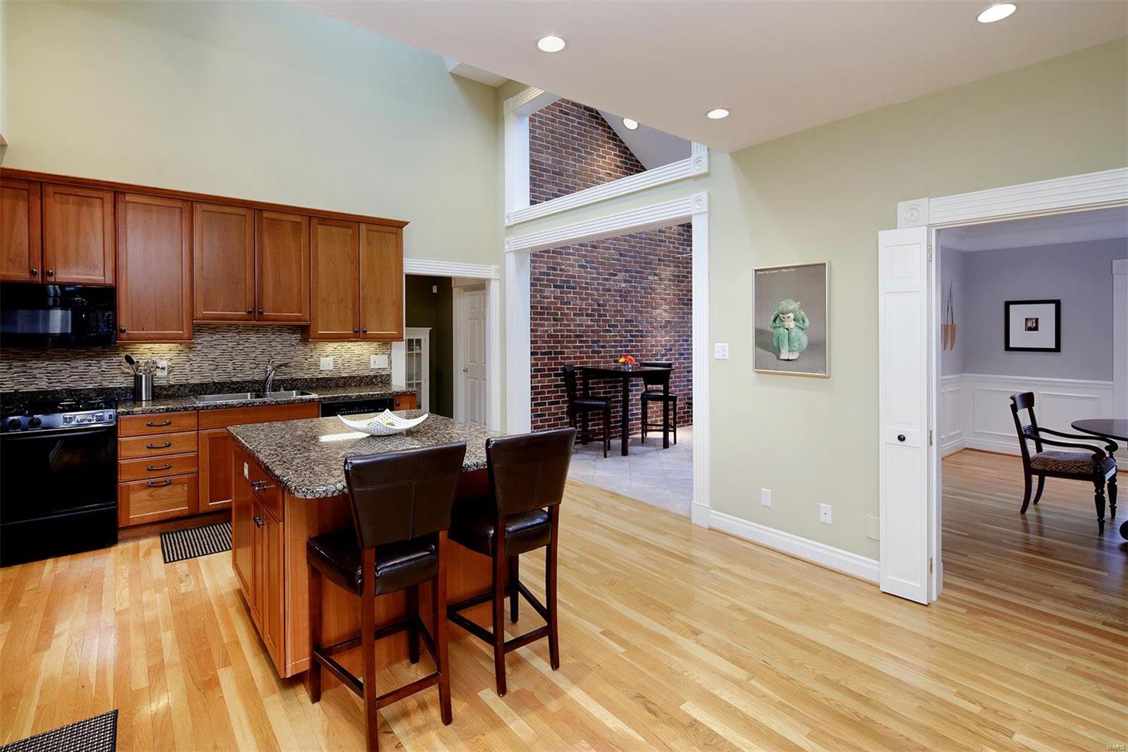 585 Dielman Road Olivette, MO 63132 - Photo 9 of 26 Gallery Image 9