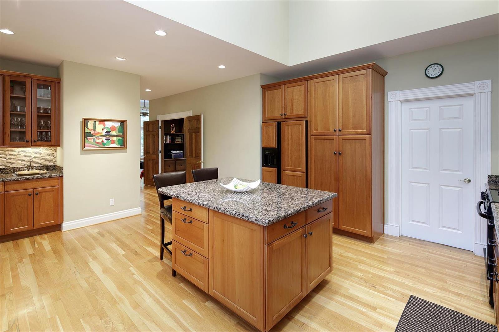 585 Dielman Road Olivette, MO 63132 - Photo 10 of 26 Gallery Image 10
