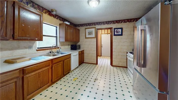 $1 | 6310 Mt Vernon Drive, Joplin, MO 64804