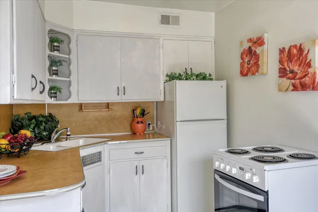 $689,883 | 2214 West Northwest Boulevard, Spokane, WA 99205