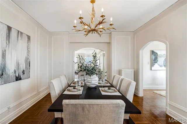 $295,000 | 4440 Lindell Boulevard, Unit 801, St. Louis, MO 63108