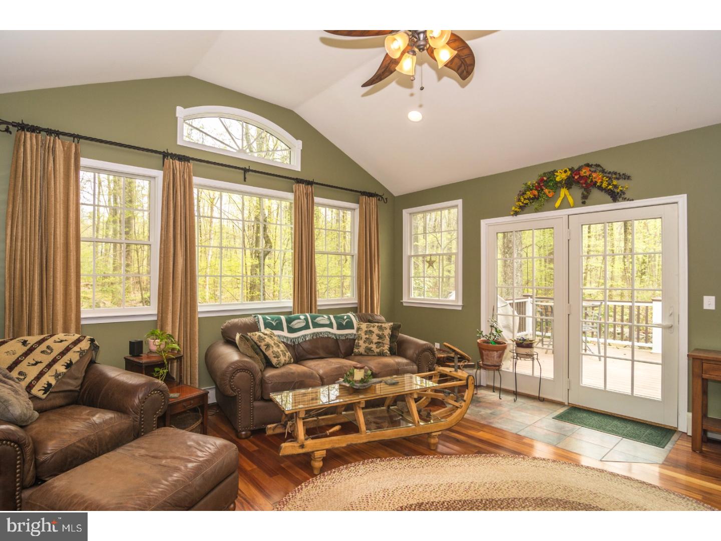 1237 Reed Lane Kintnersville, PA 18930 - Photo 4 of 25 Gallery Image 4