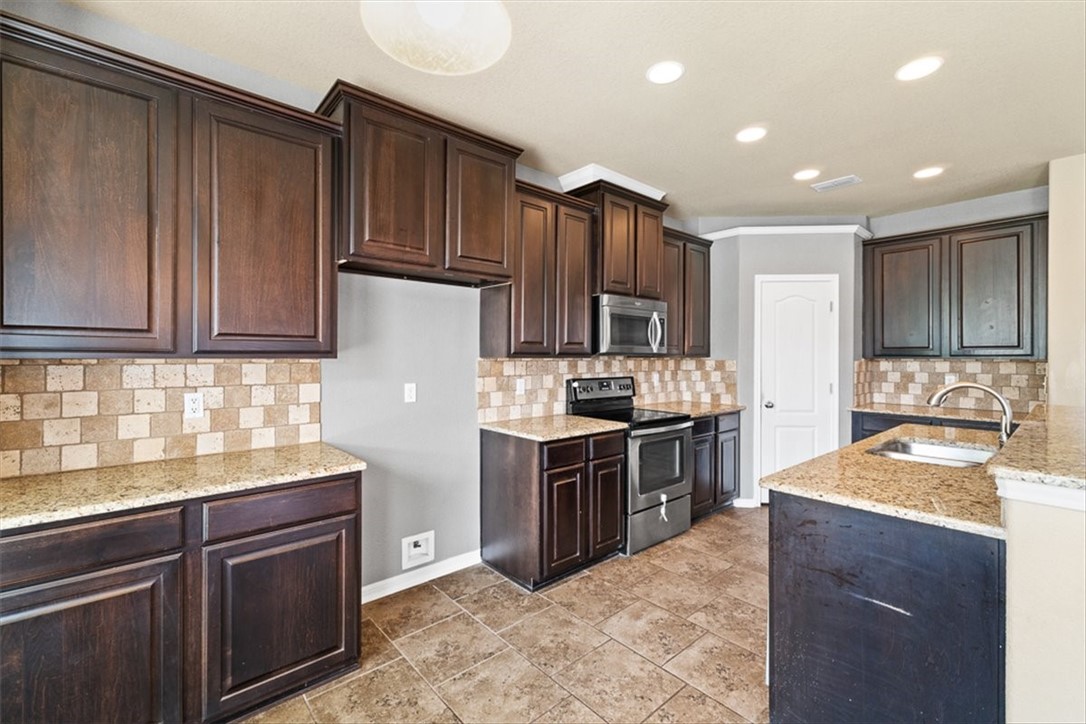 306 Calley Springs Street Portland, TX 78374 - Photo 2 of 29