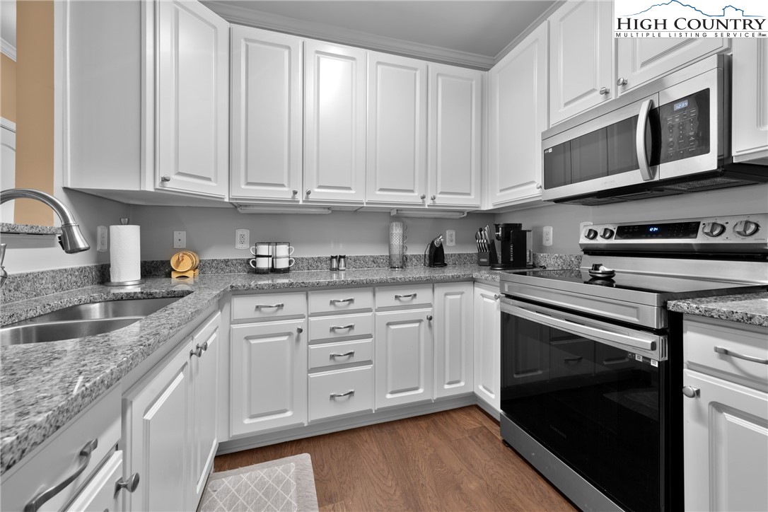 186 Cecil Miller Road, Unit 203 Boone, NC 28607 - Photo 9 of 28