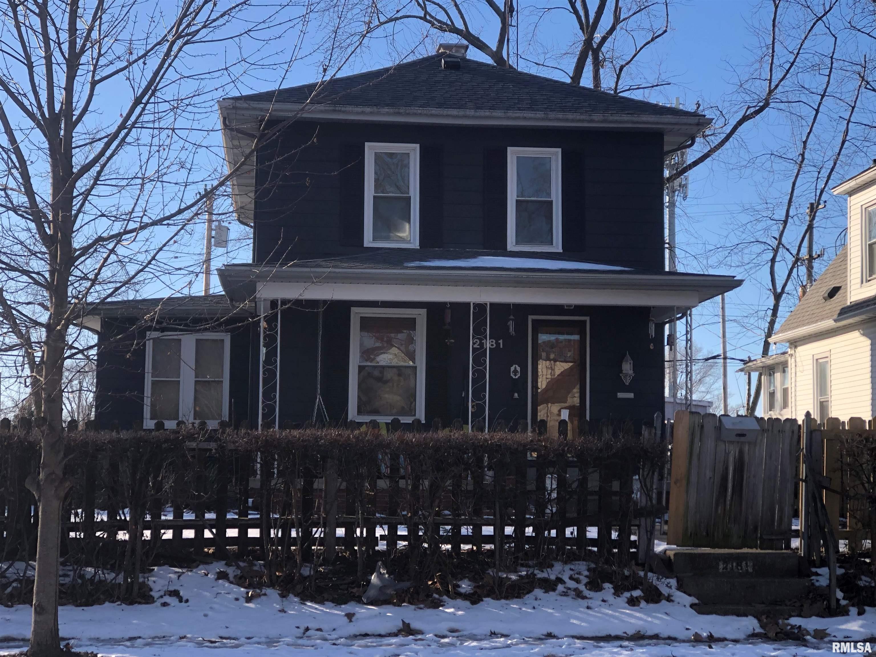 2181 South 10th Street Springfield, IL 62703 - Photo 1 of 12