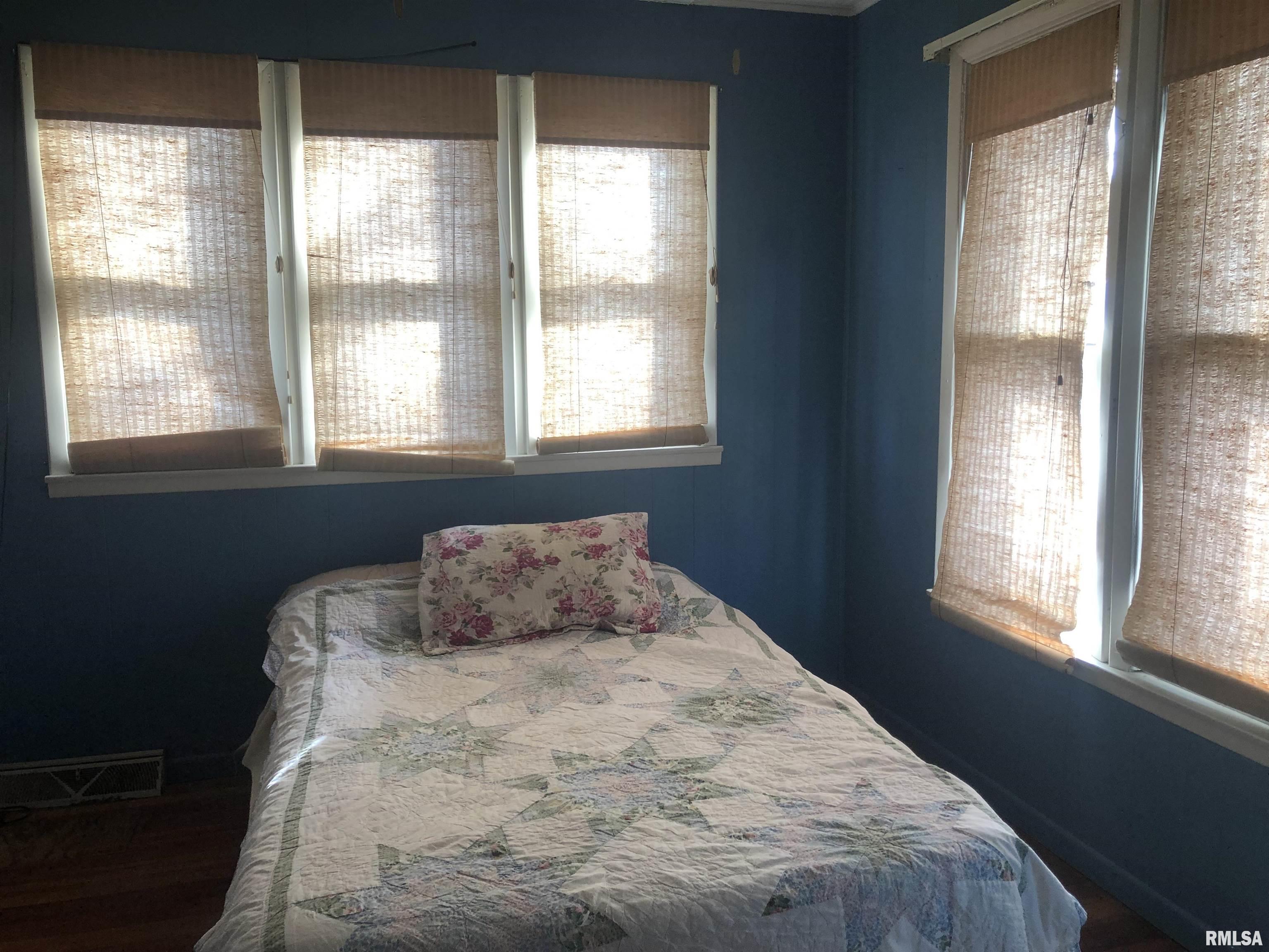 2181 South 10th Street Springfield, IL 62703 - Photo 6 of 12