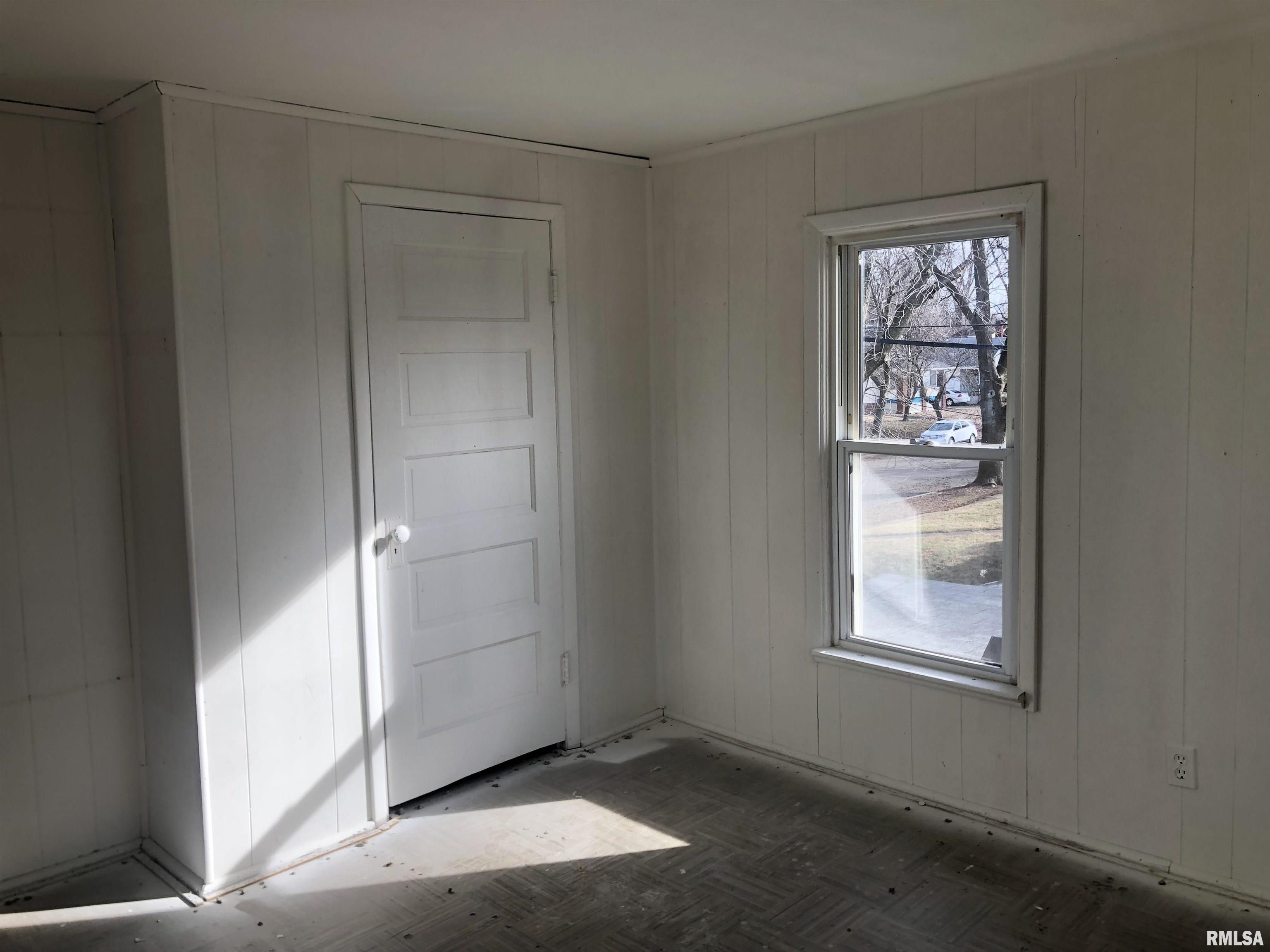 2181 South 10th Street Springfield, IL 62703 - Photo 10 of 12