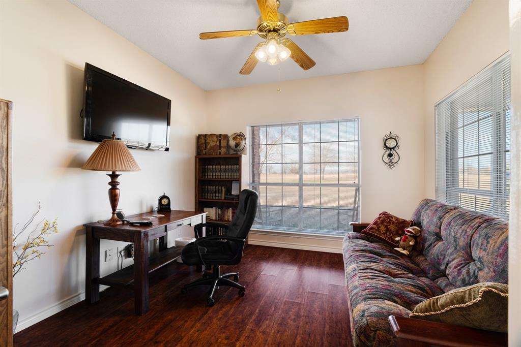 250 County Road Detroit, TX 75436 - Photo 8 of 22