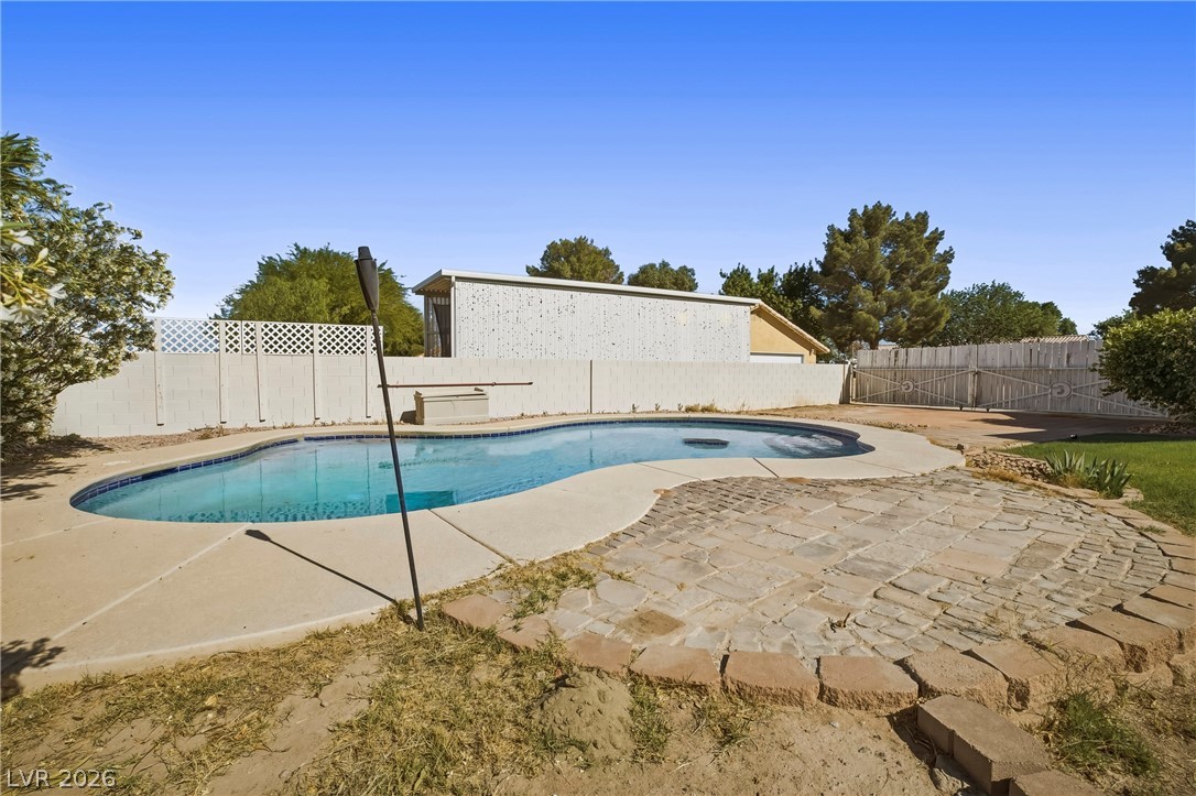1990 Jim Haworth Logandale, NV 89021 - Photo 48 of 68