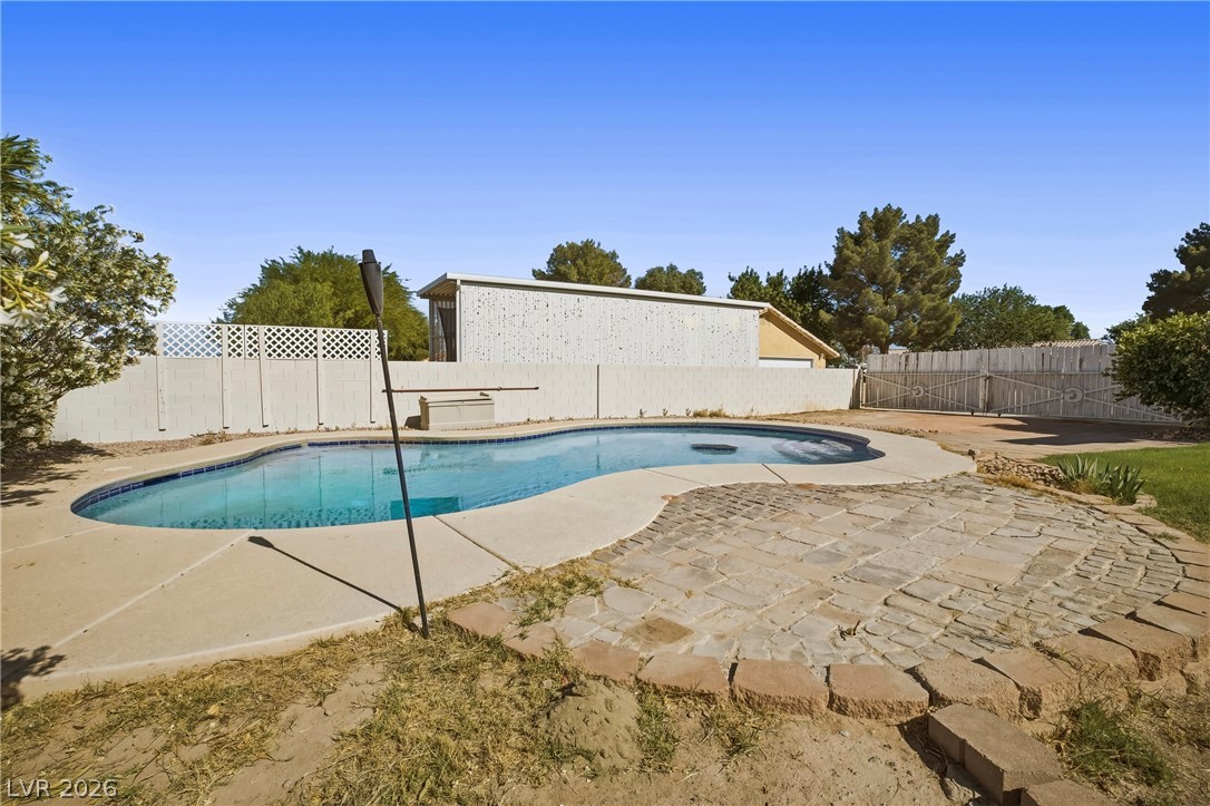 1990 Jim Haworth Logandale, NV 89021 - Photo 49 of 68