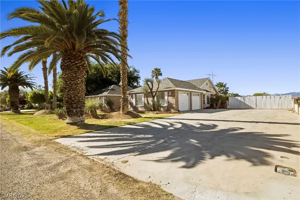 $565,000 | 1990 Jim Haworth, Logandale, NV 89021