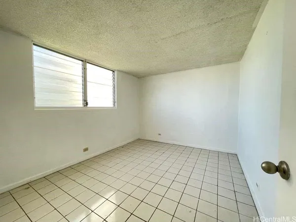$1,200 | 85-175 Farrington Highway, Unit B101, Waianae, HI 96792