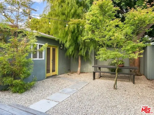 $6,095 | 906 Venezia Avenue, Unit B, Venice, CA 90291