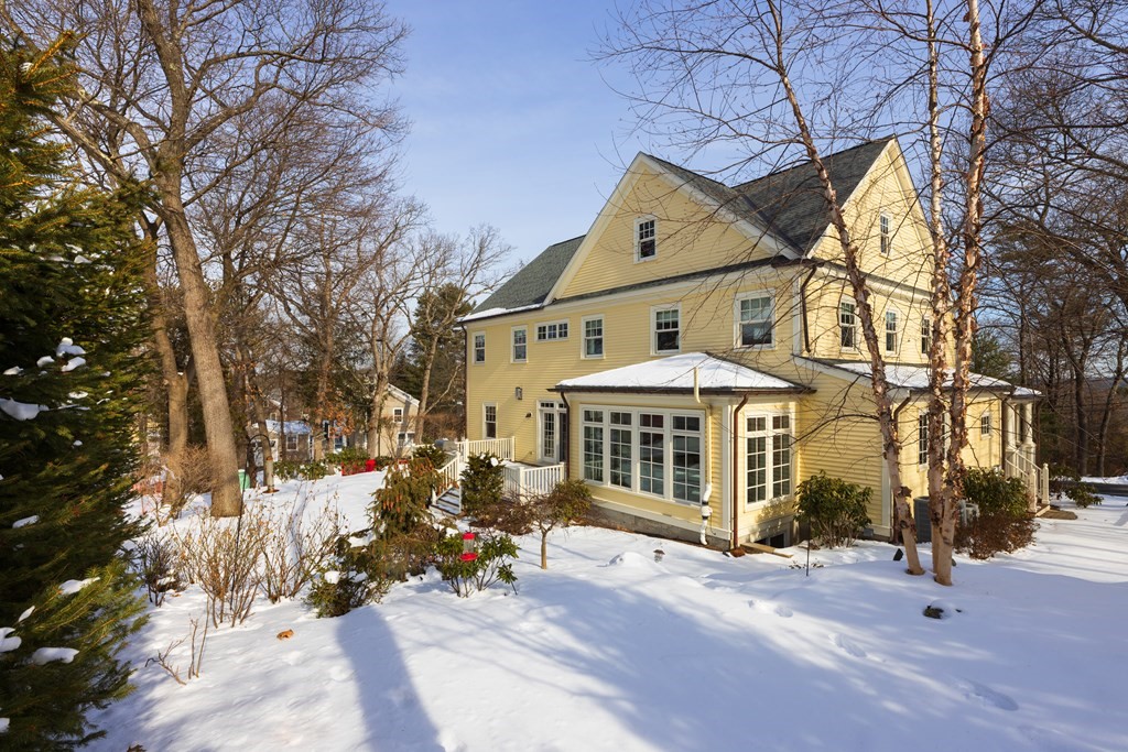 25 Swan Lane Lexington, MA 02421 - Photo 2 of 36