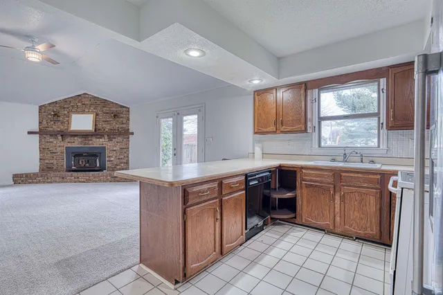 $275,900 | 8224 East Heritage Drive, Evansville, IN 47715