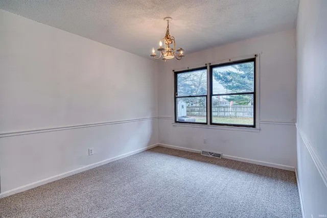 $275,900 | 8224 East Heritage Drive, Evansville, IN 47715