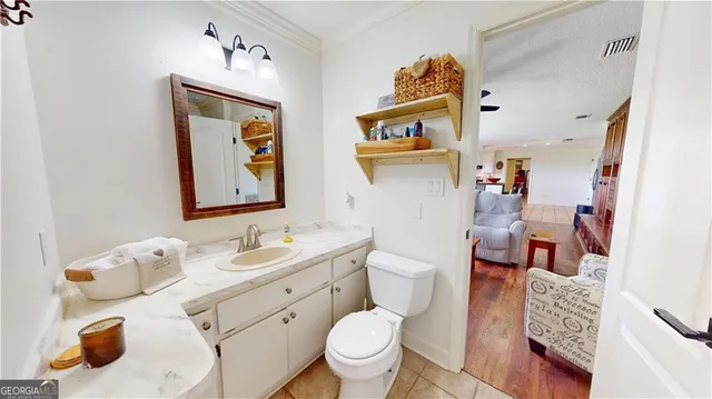 an aerial view of a house having yard