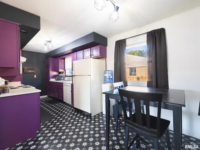 $189,900 | 4901 West Pfeiffer Road, Bartonville, IL 61607