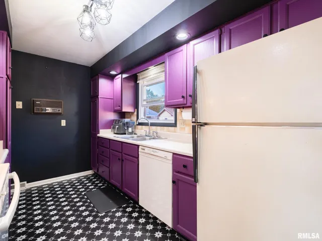 $189,900 | 4901 West Pfeiffer Road, Bartonville, IL 61607