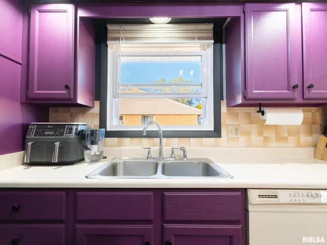 $189,900 | 4901 West Pfeiffer Road, Bartonville, IL 61607