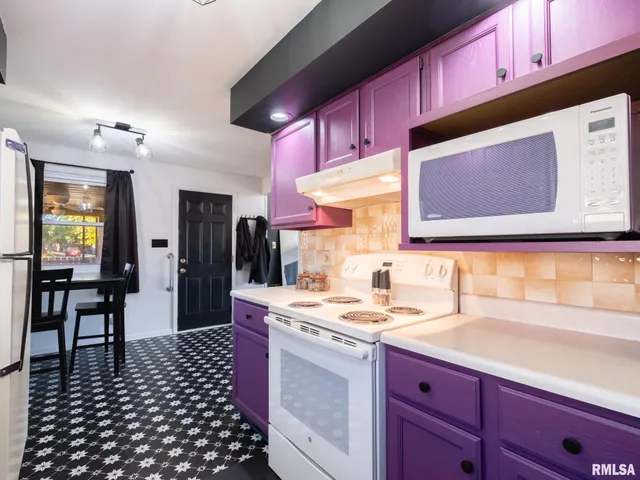 $189,900 | 4901 West Pfeiffer Road, Bartonville, IL 61607