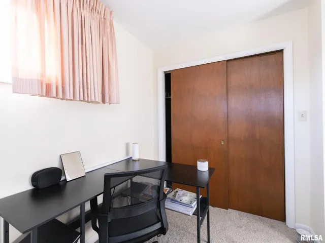 $189,900 | 4901 West Pfeiffer Road, Bartonville, IL 61607