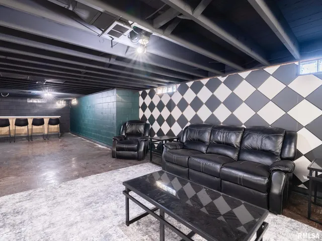 $189,900 | 4901 West Pfeiffer Road, Bartonville, IL 61607